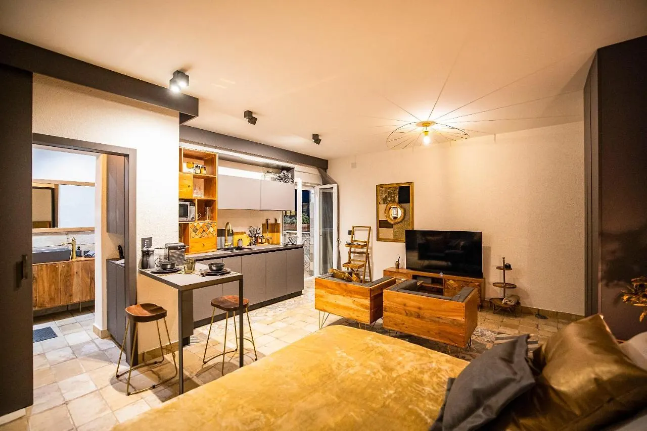 Ika Boutique Luxury Apartments Zara