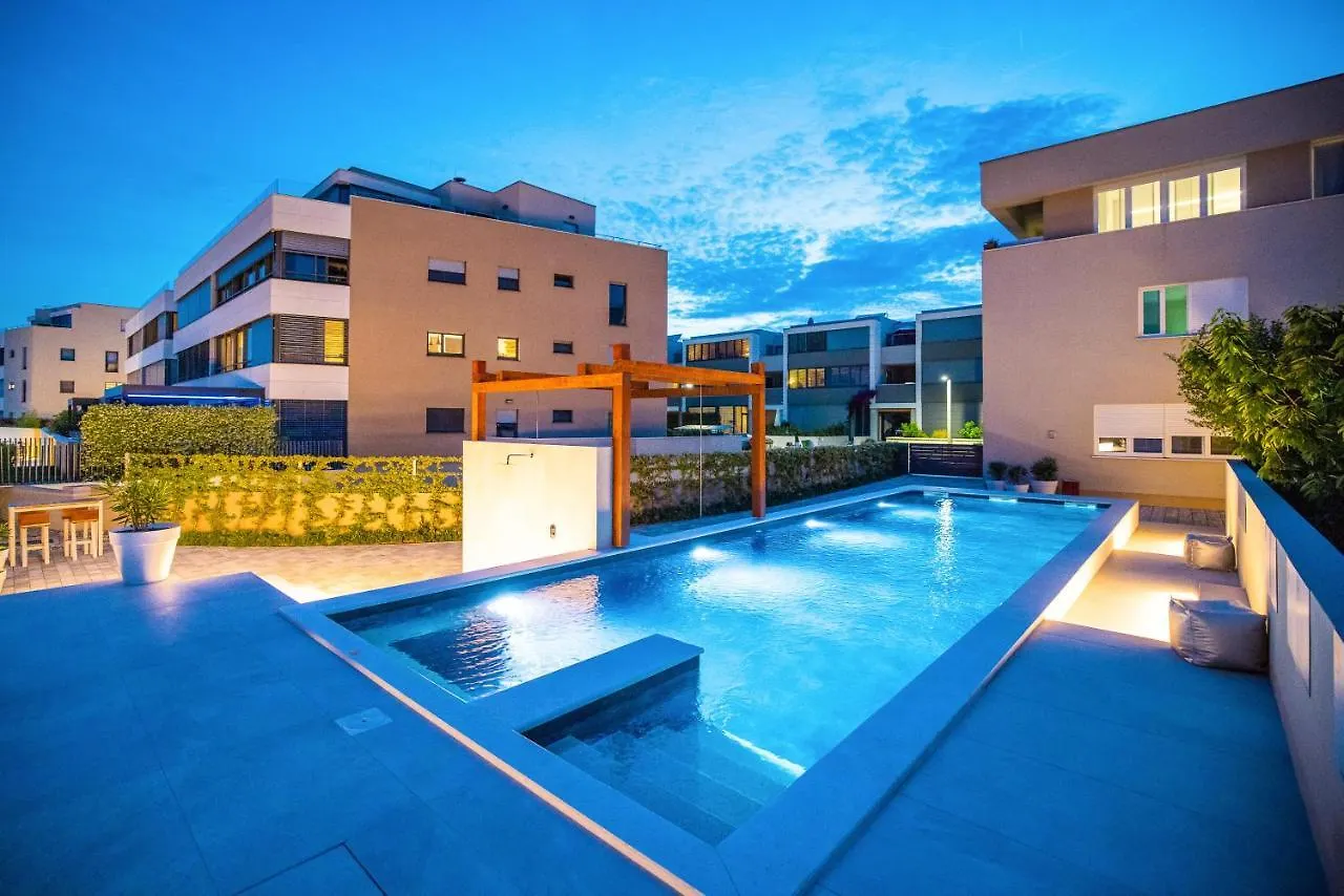 Ika Boutique Luxury Apartments location